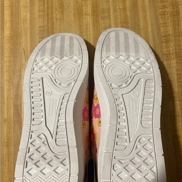 Women's Barbie by Mattel Pink Casual Court Sneaker NWT size 11 - Picture 7 of 10